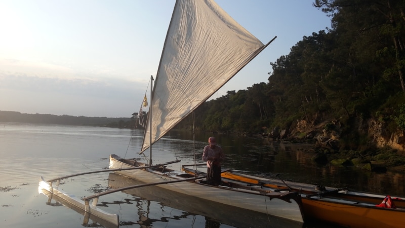 Un apéro sur les bords de l’Aven en pirogue polynésienne à Névez