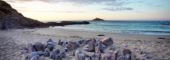 Une pause bien méritée sur une des plages de sable fin d'Erquy