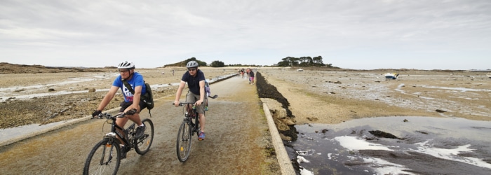 Visite de l’île Callot à Carantec à vélo à marée basse