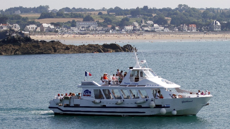 Départ du Port d'Erquy sur une vedette d'Armor Navigation