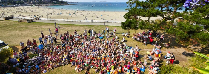 Aller voir un spectacle du festival Place aux mômes