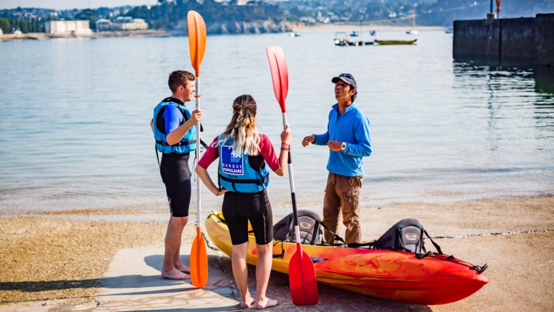 Balade kayak dans les grottes de Morgat