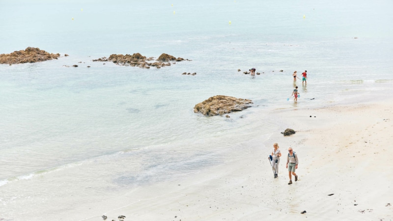 Pêche à pied responsable à Binic-Étables-sur-Mer avec le « sac marin »