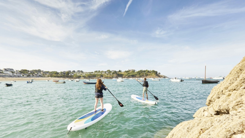 Pétole et paddle à la plage de Port Mer à Cancale