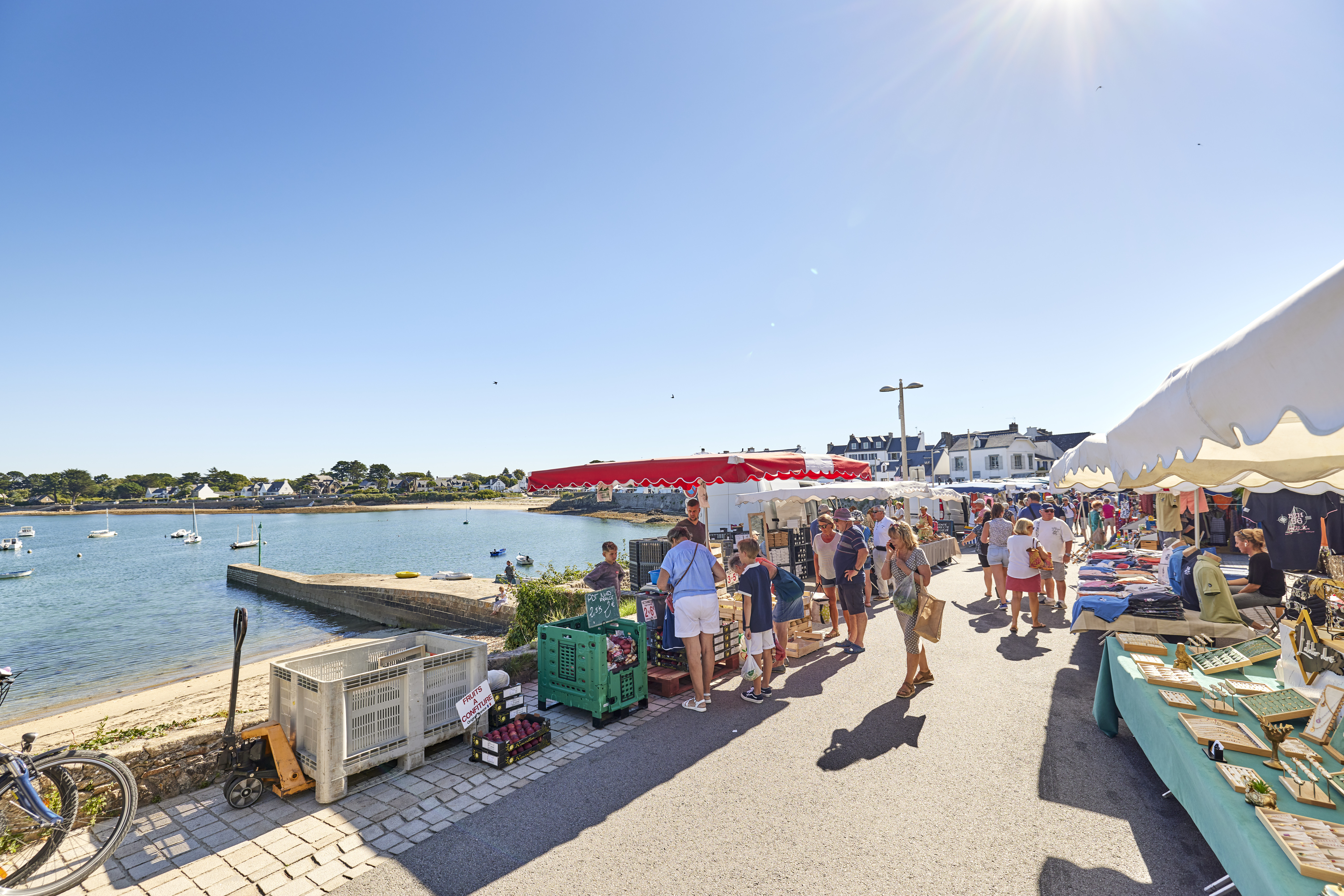 Les jours de marchés à Arzon