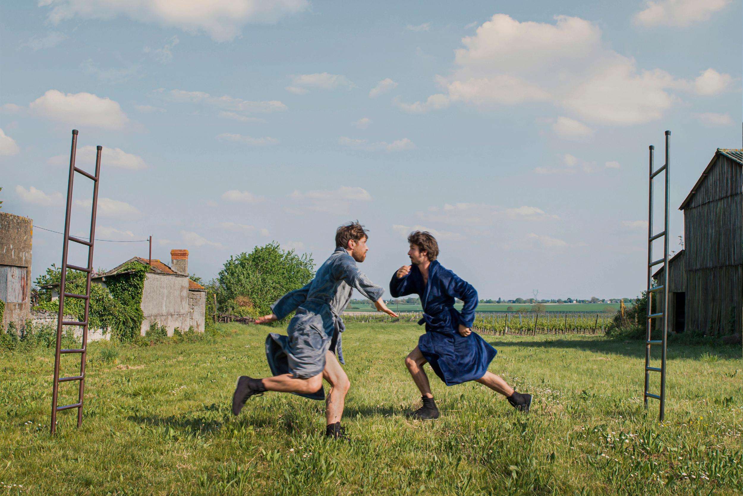Spectacle « L’imprévu sidéré » – Cie La Voie Ferrée – Festival Place aux Mômes