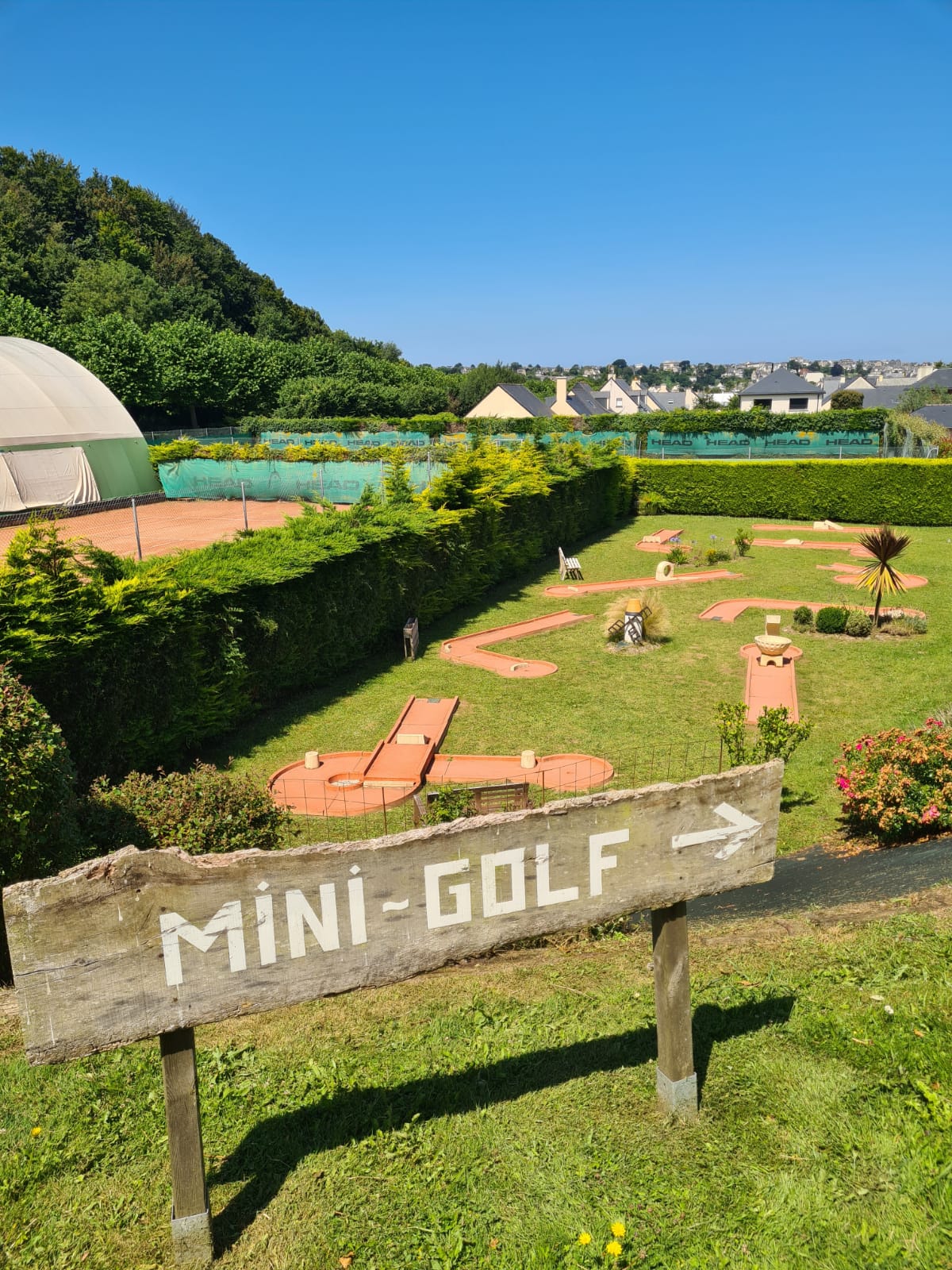 Mini Golf du tennis de la Garde