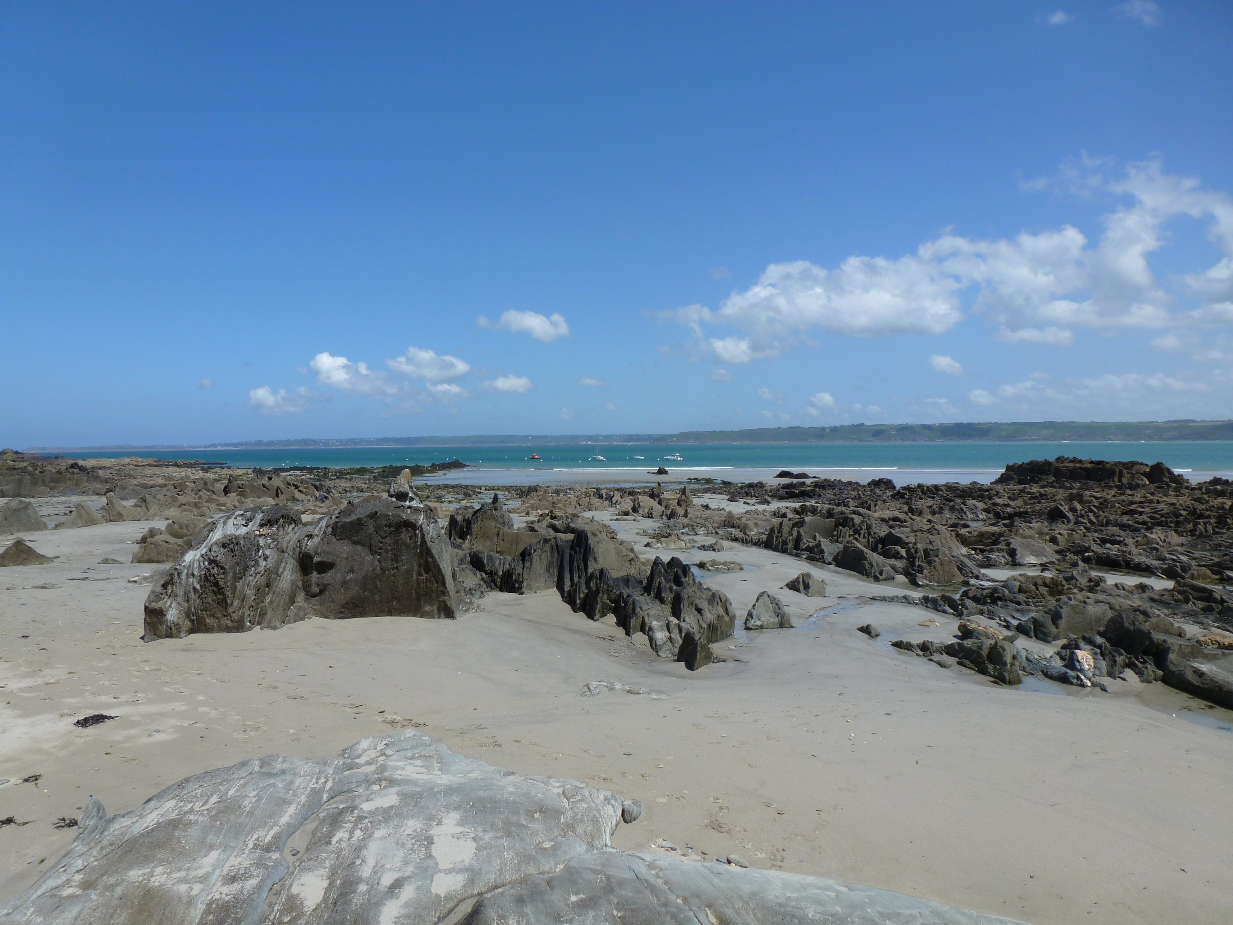 Plage de la Roche Tombée à Locquirec