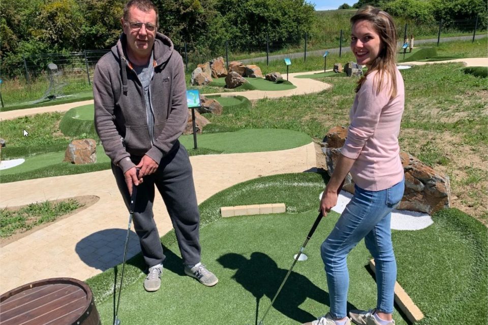 Mini-golf